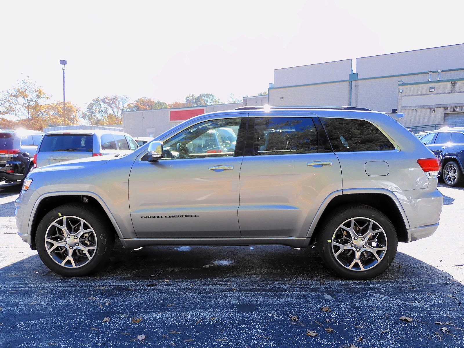 New 2020 JEEP Grand Cherokee Overland Sport Utility in ...